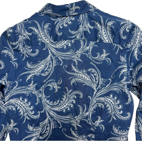Chaps Blue White Paisley Floral No Iron Button Down Shirt Women’s Size S - Picture 7 of 12
